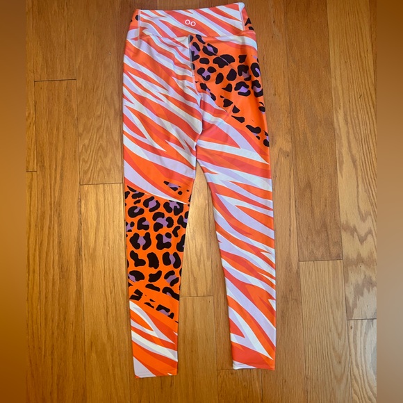Loony legs Animal Printed Leggings "Cheetiger" Orange size medium - Picture 4 of 4